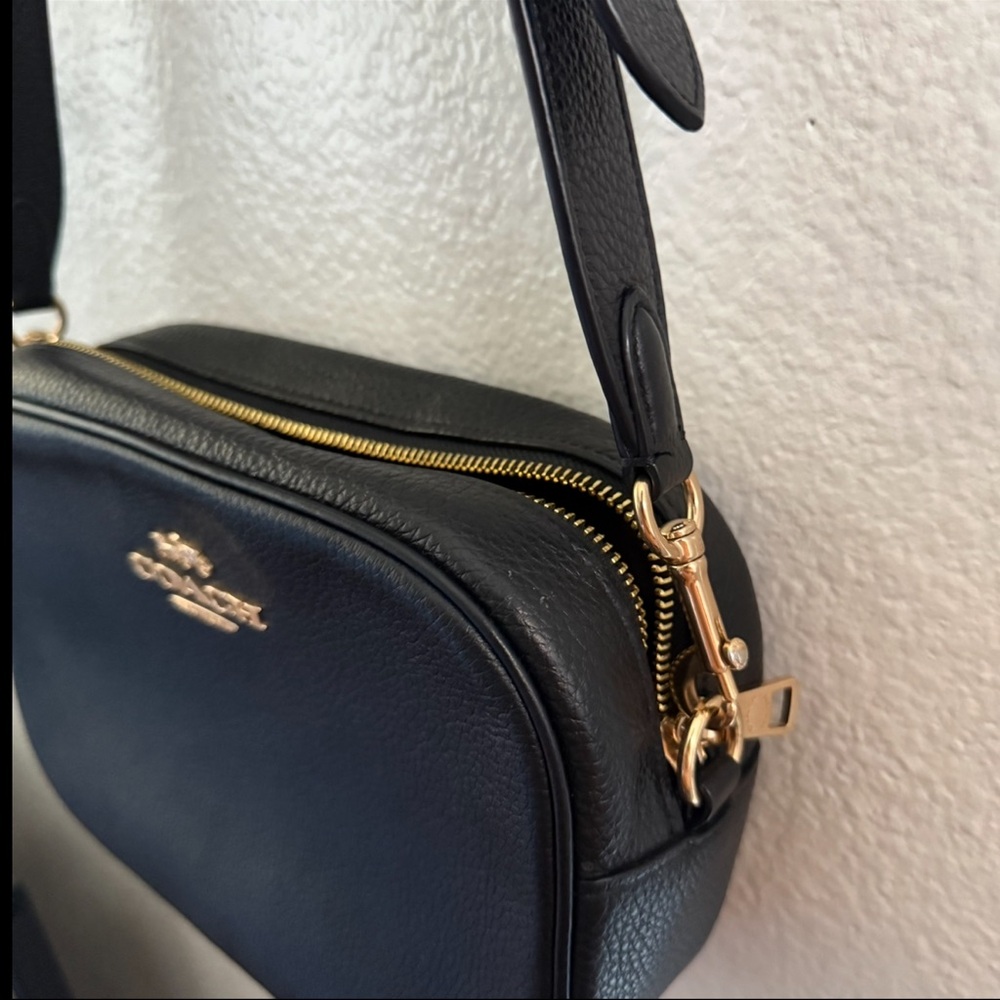 Jamie Leather Crossbody Camera Bag | Coach - Picture 5 of 16